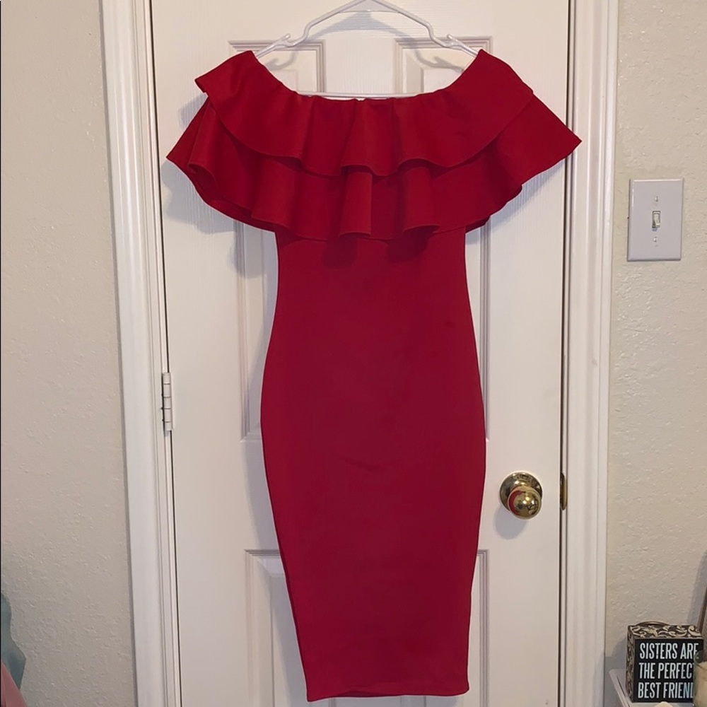 BOOHOO Red Dress *Never Worn*